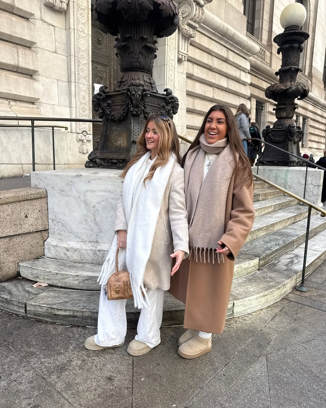 Renew now, travel later \u2708\ufe0f\u2728\n\nLock in your lease, stay at HERE, and get a $300 gift card for renewing. Spots are limited, so don't sleep on it \ud83d\udc40\ud83d\udcb3\n\n