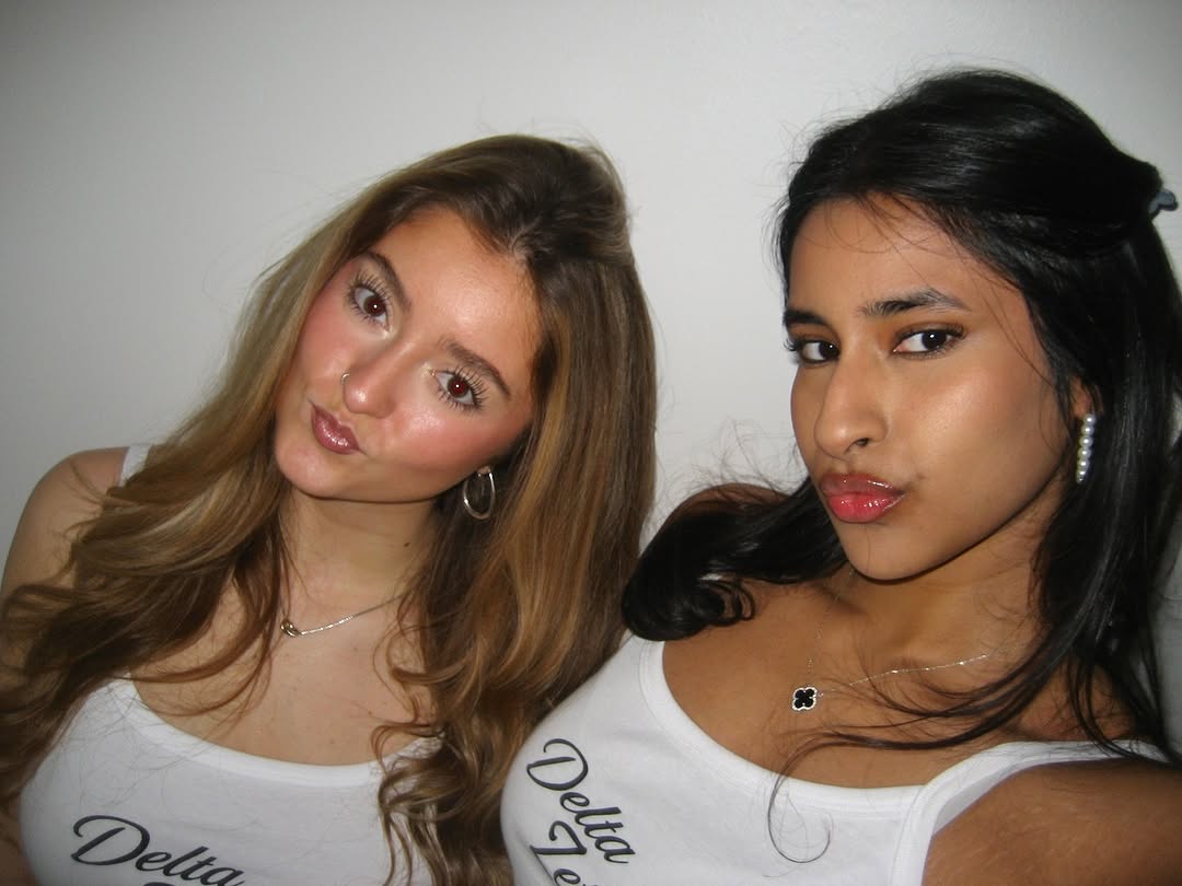 Tour with your bestie, find your place, get rewarded \ud83d\udc6f\u200d\u2640\ufe0f\ud83d\udcb8\n\nIf you sign a lease within 48 hours of your tour, you'll score $200 with our Look & Lease special. Easy win.\n\nCome check us out and don't wait too long\u2014this one goes fast \ud83d\ude09\n